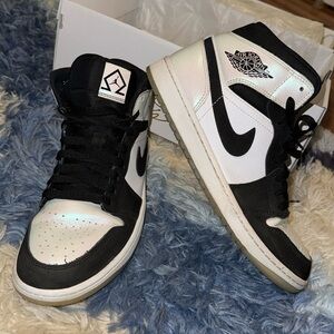 Jordan 1 Mid SE Diamond shoes